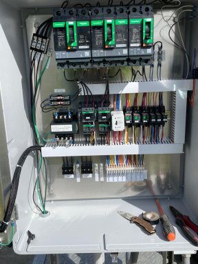 30254_Peru_IN_DeanBaldwinPainting_09.11